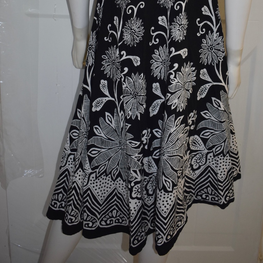 Magic Dress - Picture 4 of 5